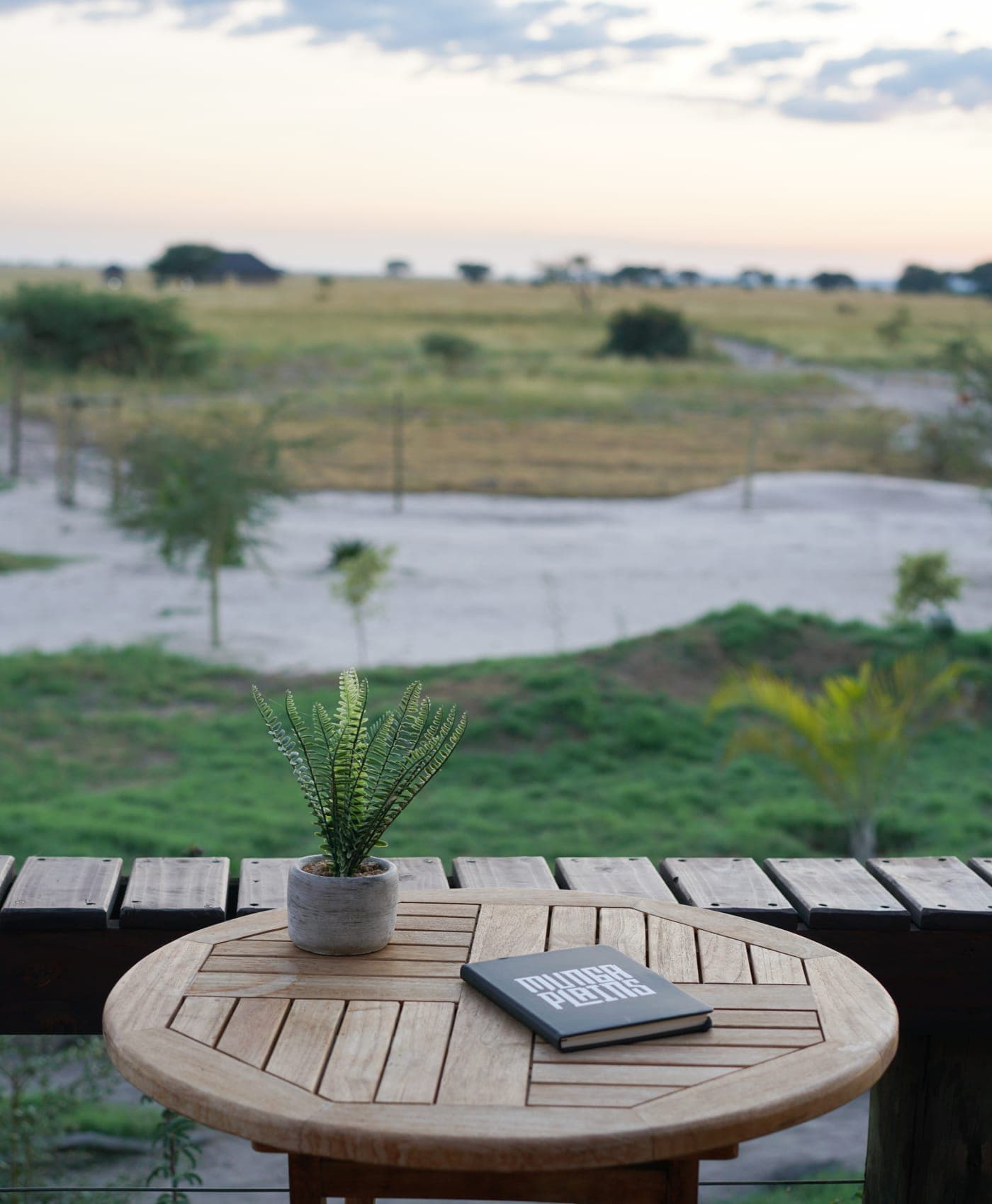 Table by the main area with a view over the plains