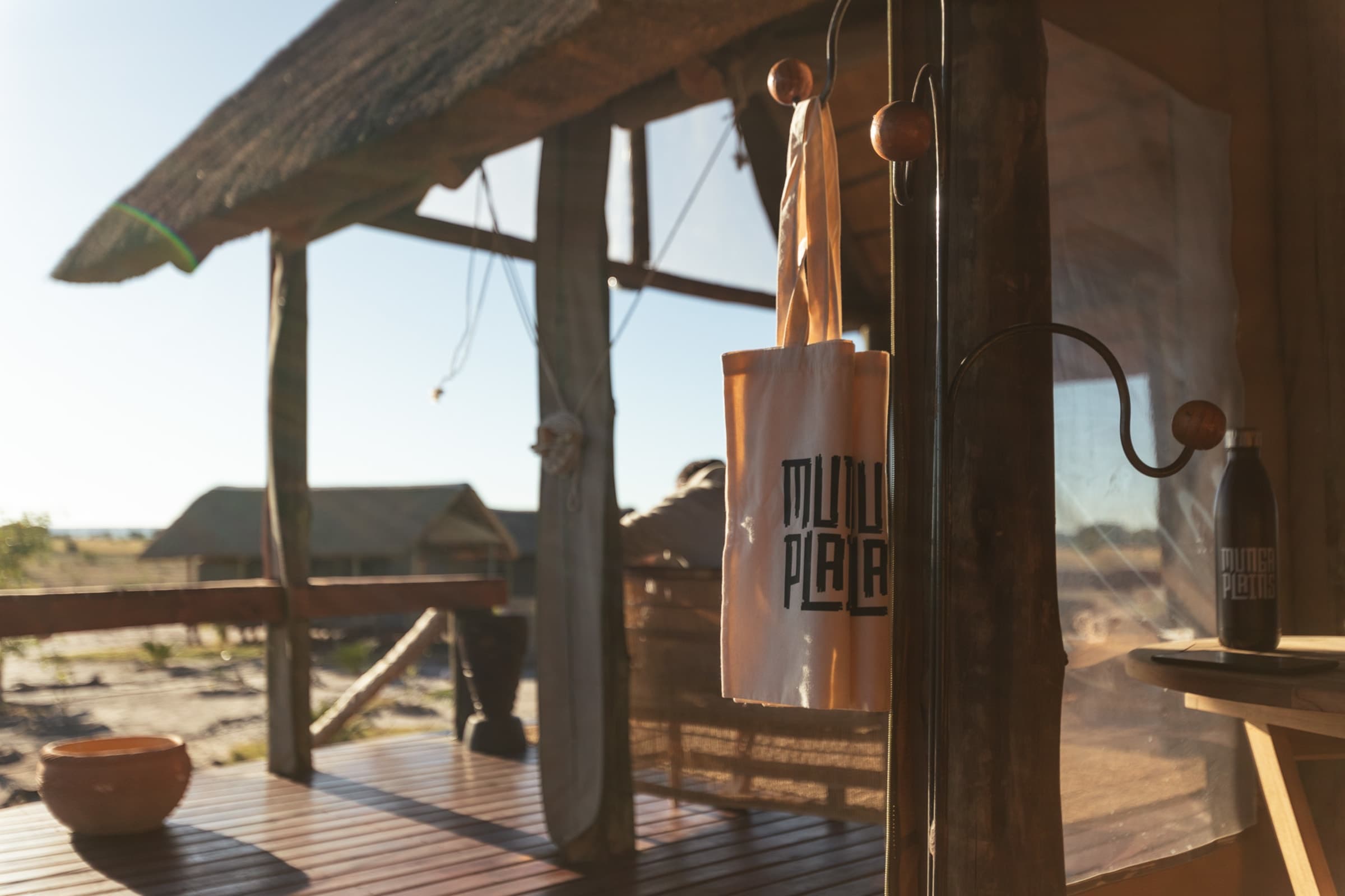 Munga Plains camp, wide view across the deck